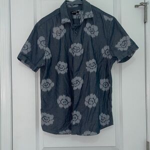Express Blue Floral Button-Up Short Sleeve Shirt, Size M